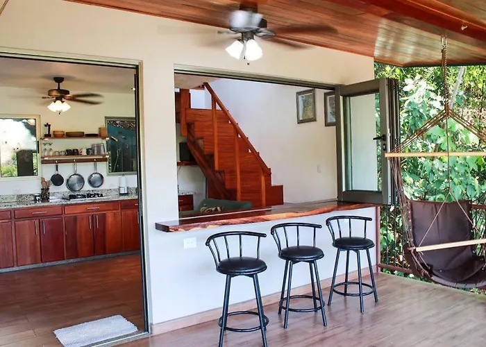 Casita Colibri-Mile To The Beach-Cable&Fiber Wifi!