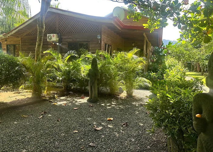 Uvita Oasis Retreat With Villa Apt Bungalows Cabin