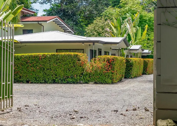 Tropical 3 Cozy Cabins With Pool In Central Uvita
