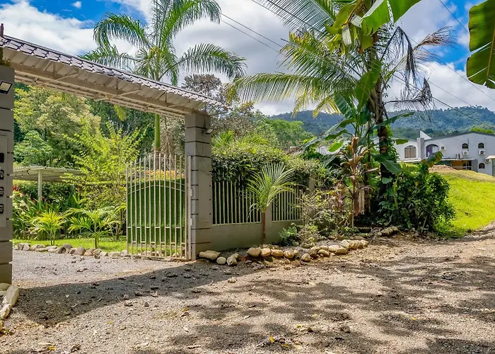 Tropical 3 Cozy Cabins With Pool In Central Uvita